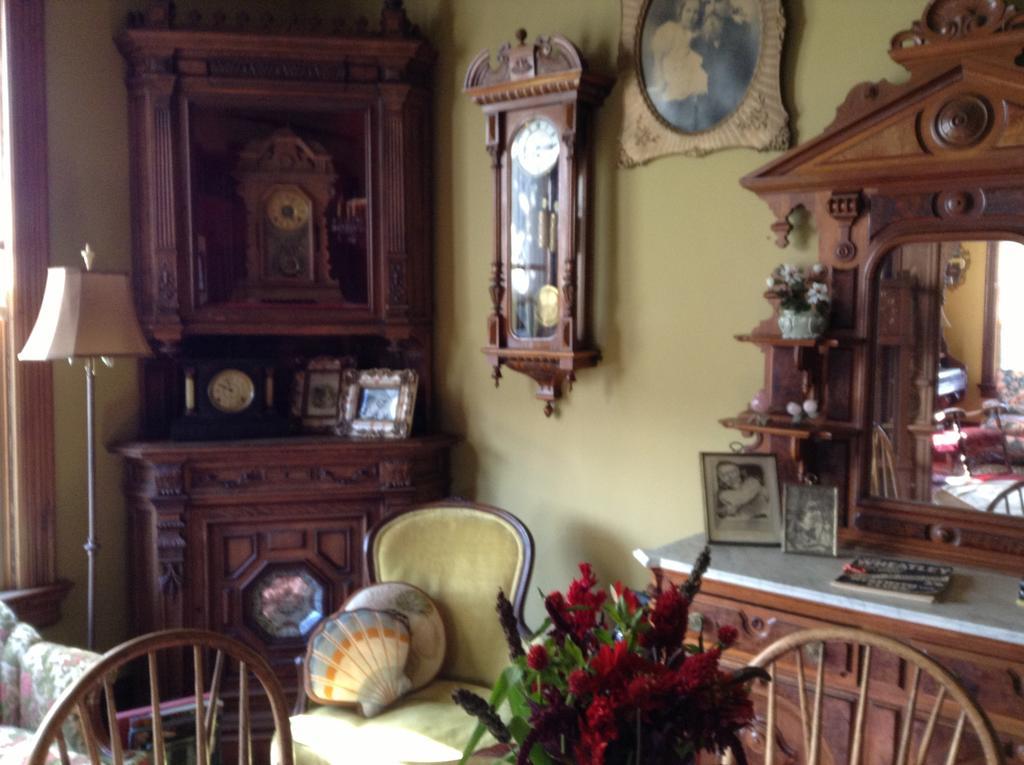 Waverly Cottage Medford Room photo