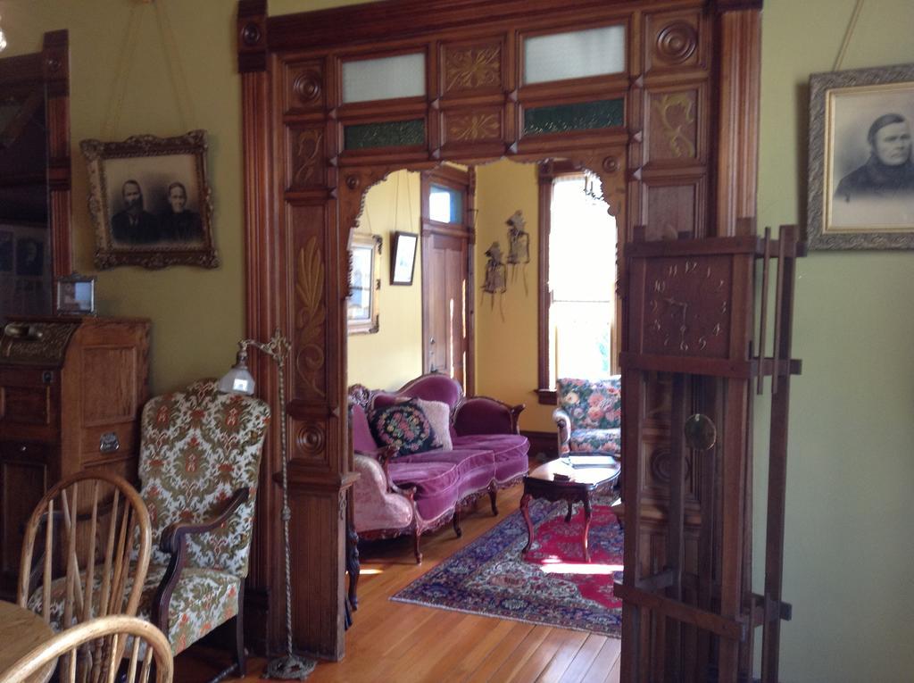 Waverly Cottage Medford Room photo